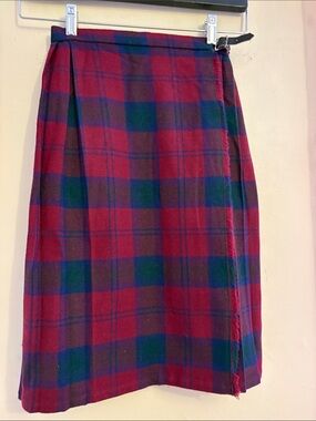 Girls’ Red and Green Plaid Wrap Skirt with Side Buckle